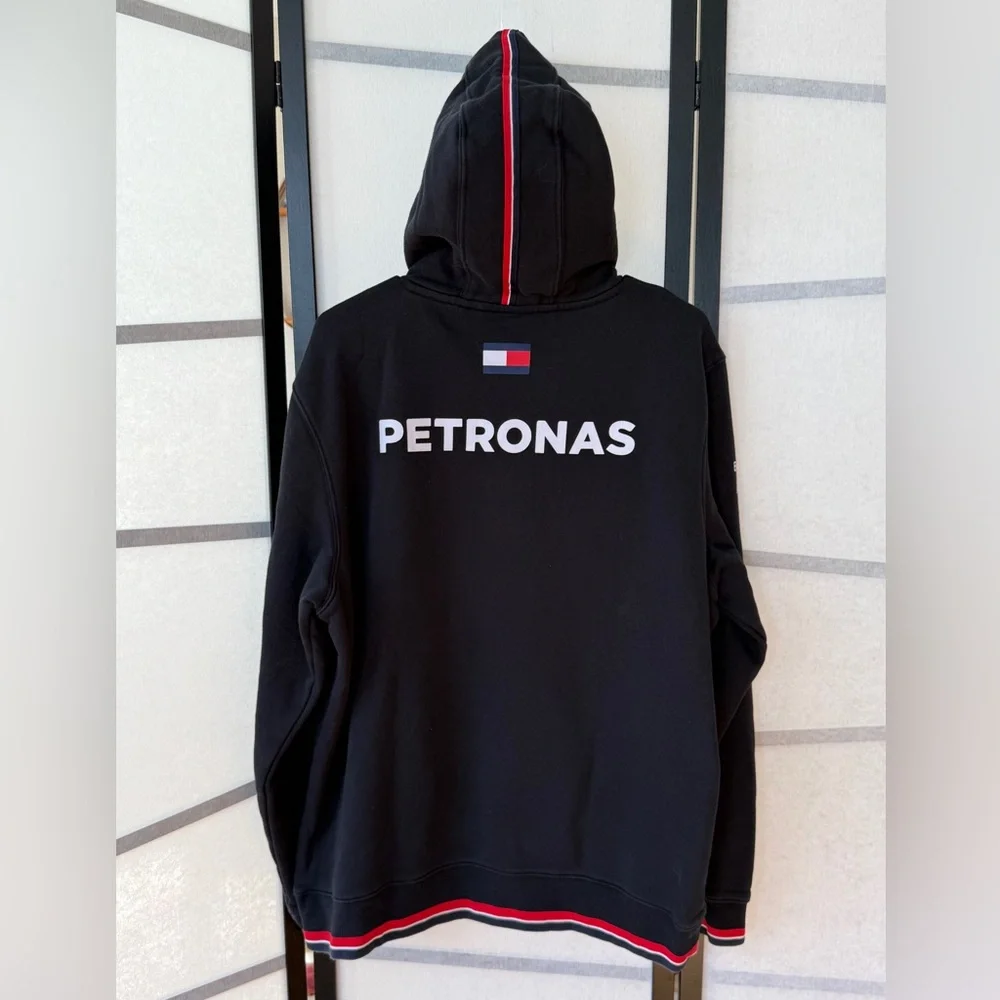 AMG Petronas Tommy Hilfiger F1 Team Hoodie Sponsor Logo  Size XL Mercedes - Picture 2 of 11